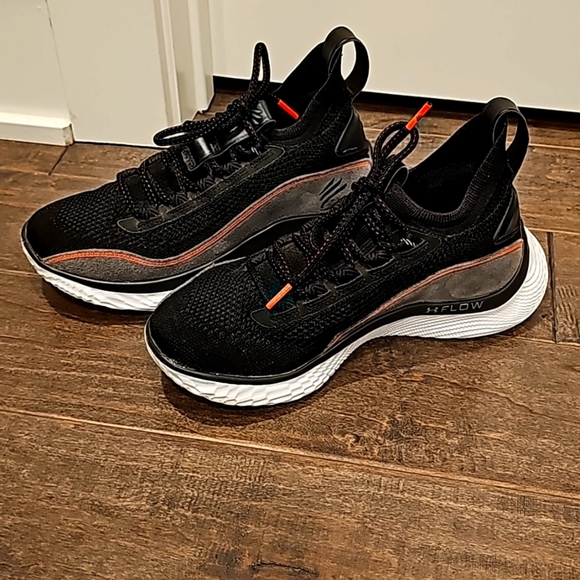 Under Armor Curry Beautiful Flow 8 Basketball Shoes sz 7 - Picture 12 of 12